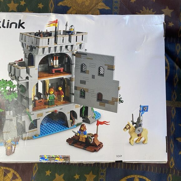 LEGO CASTLE IN THE FOREST 910001 - 2021 BrickLink Designer Program NEW & SEALED - Picture 9 of 16
